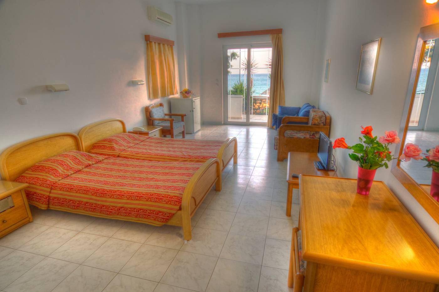 Ilyssion-Hotel-Room-23