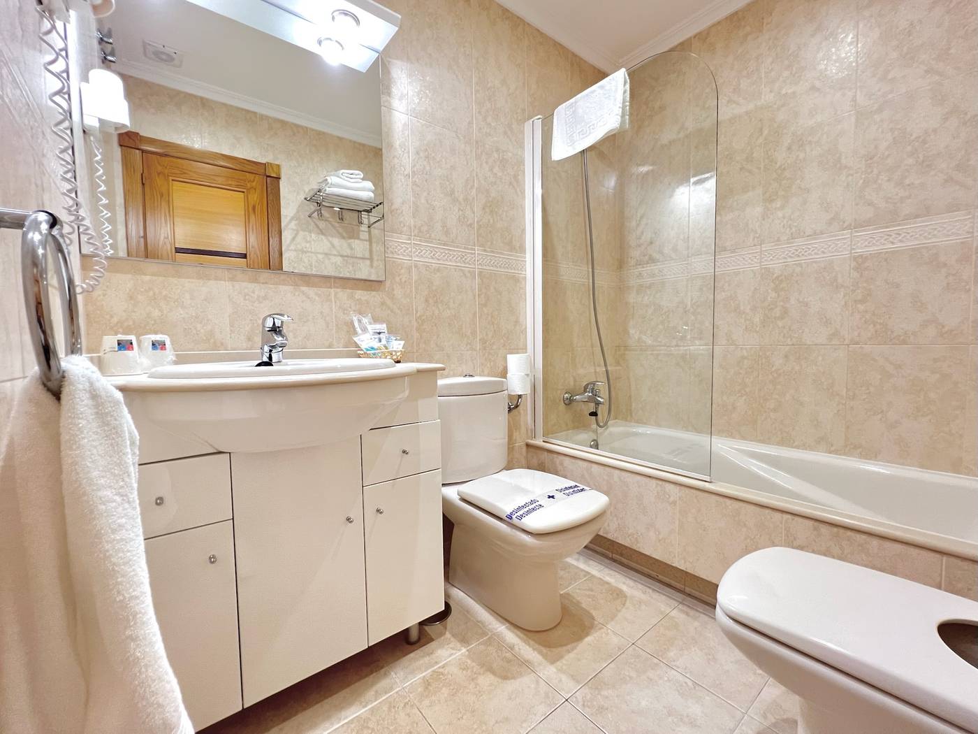 Mediterraneo-Real-Room-42