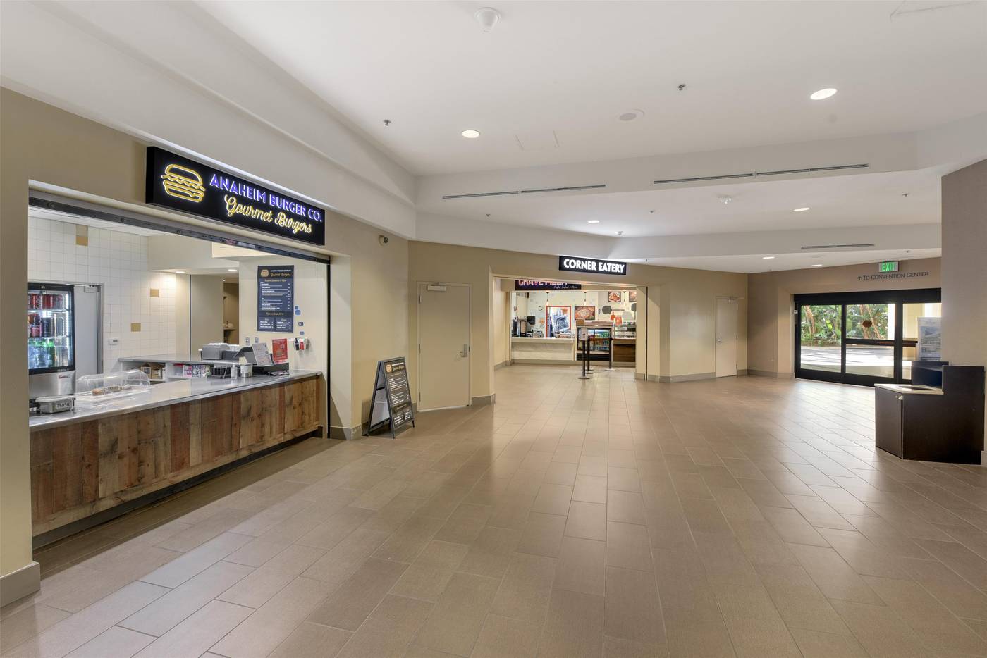 Hilton-Anaheim-Restaurant-32