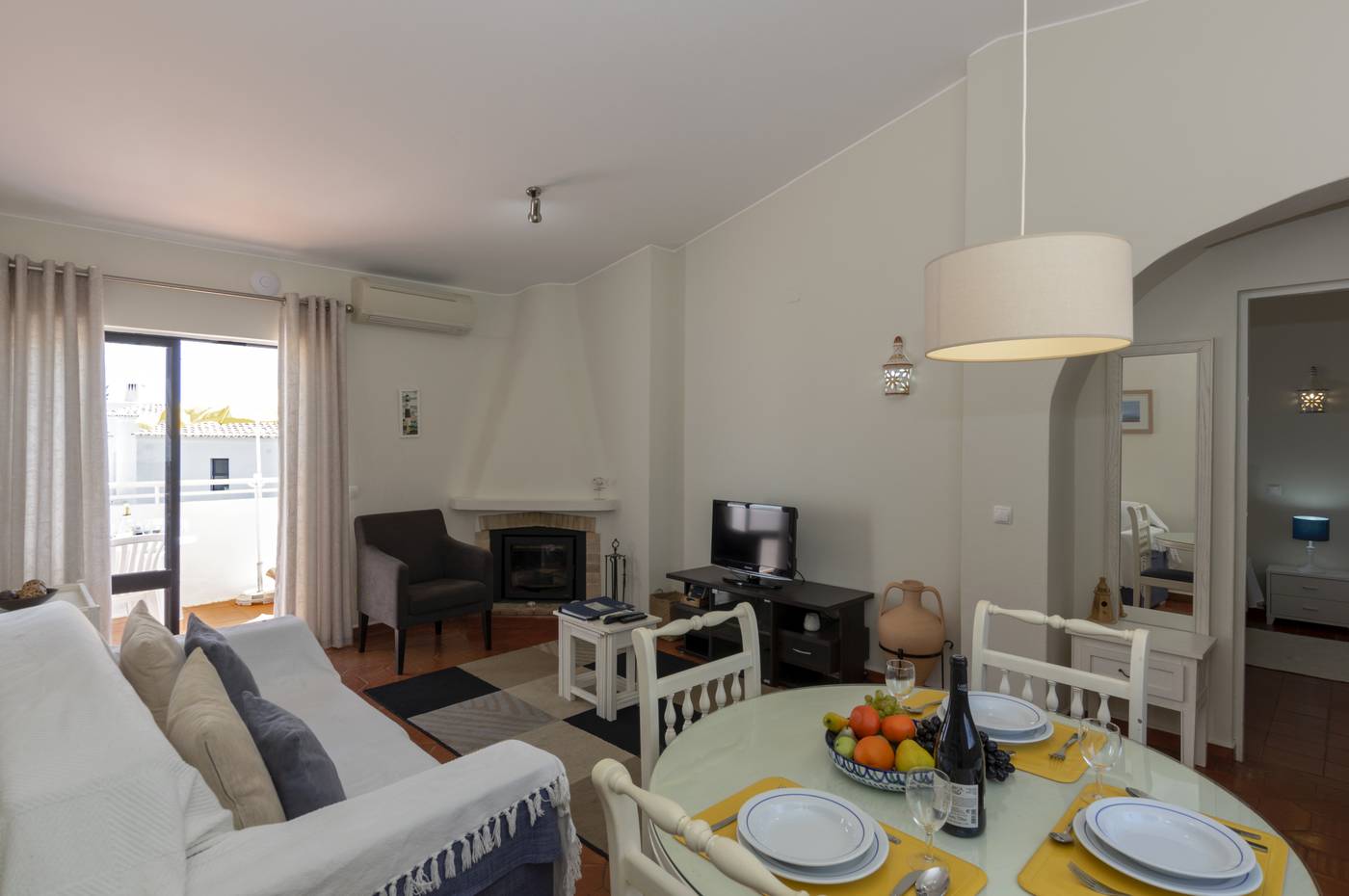 Rocha-Brava-Room-35