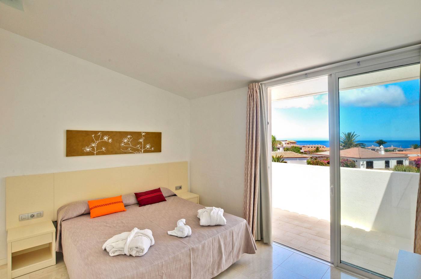 Sun-Bay-Villas-Room-14