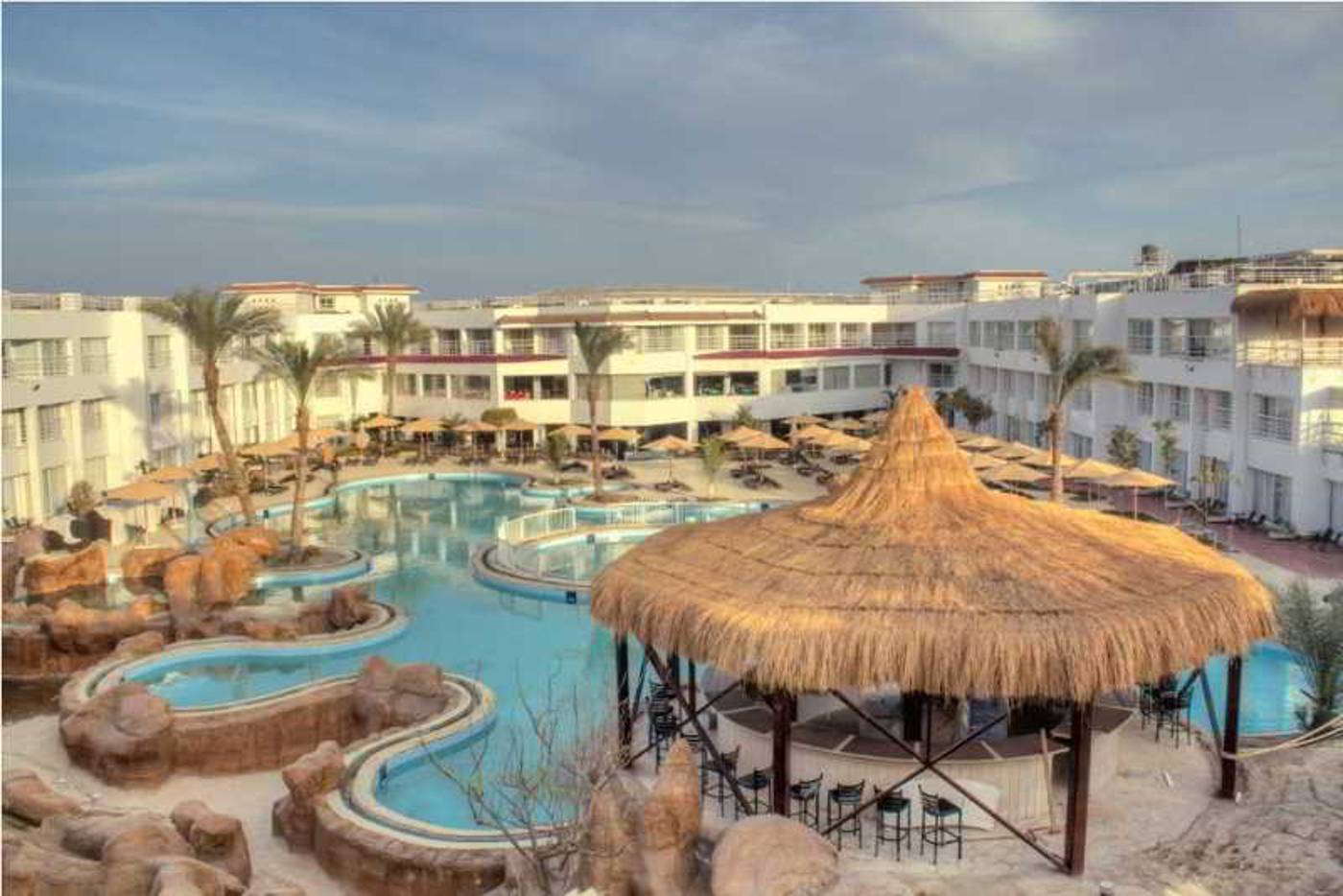 Sharming-Inn-Pool-11