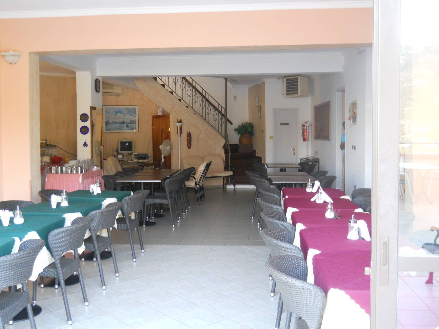 Hotel-Oceanis-Poros-Restaurant-32