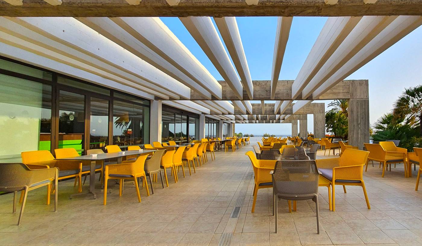 Costa-Calero-Terrace-95