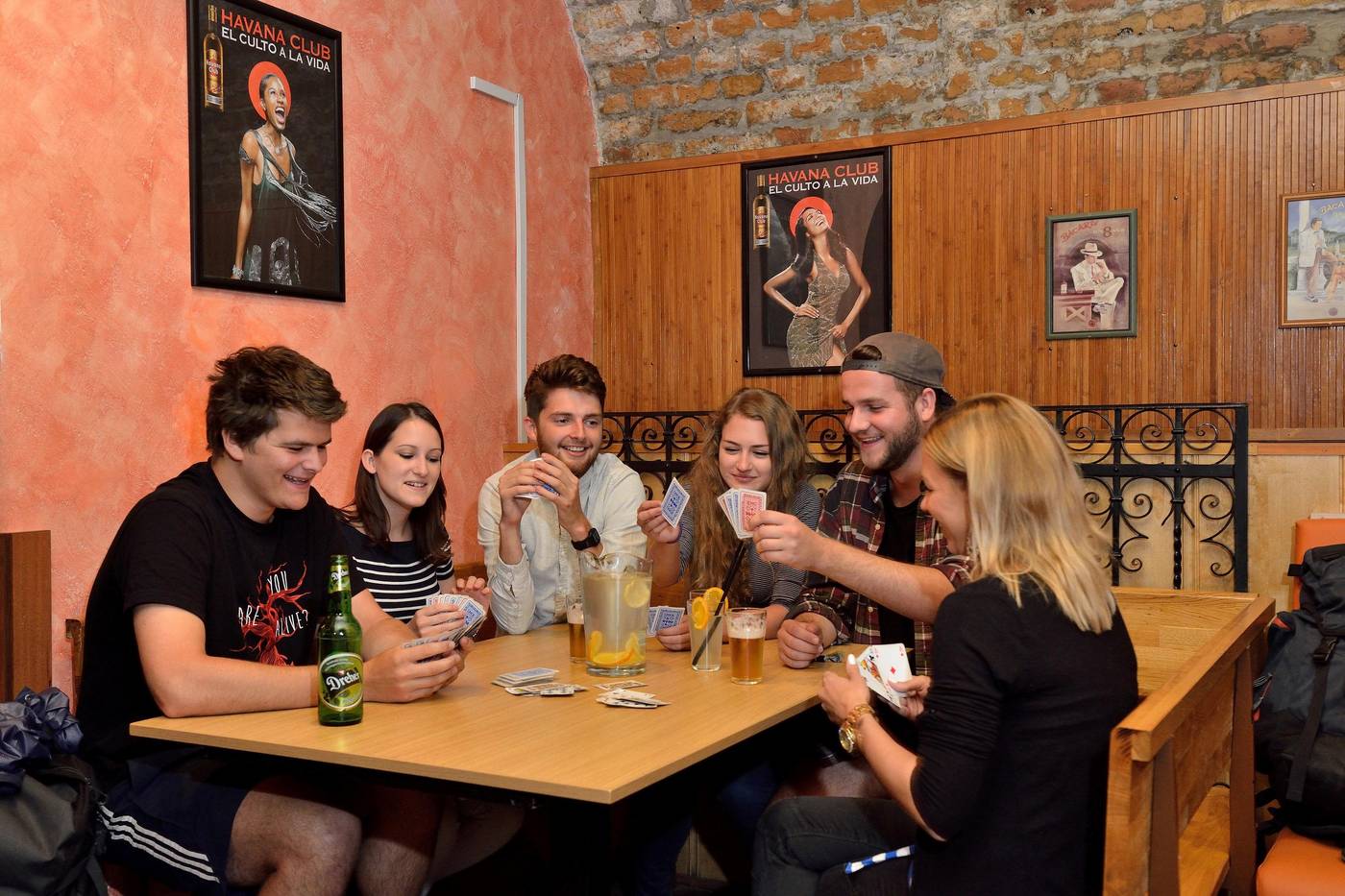 MP-Hostel-Budapest-Bar-13