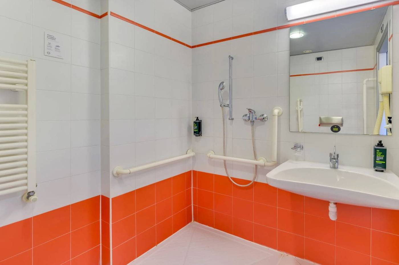 B-B-Hotel-Milano-La-Spezia-Room-21