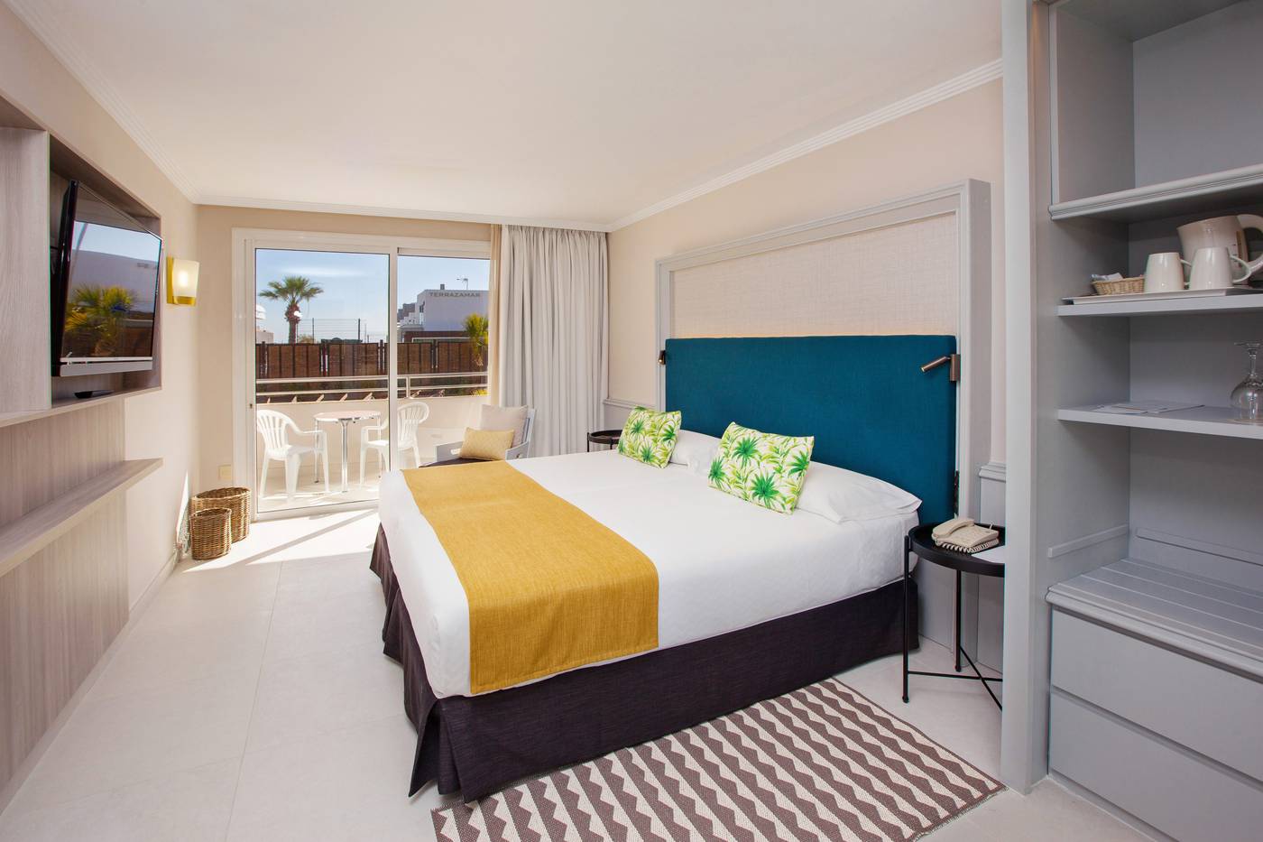 Corallium-Dunamar-by-Lopesan-Hotels-Room-23