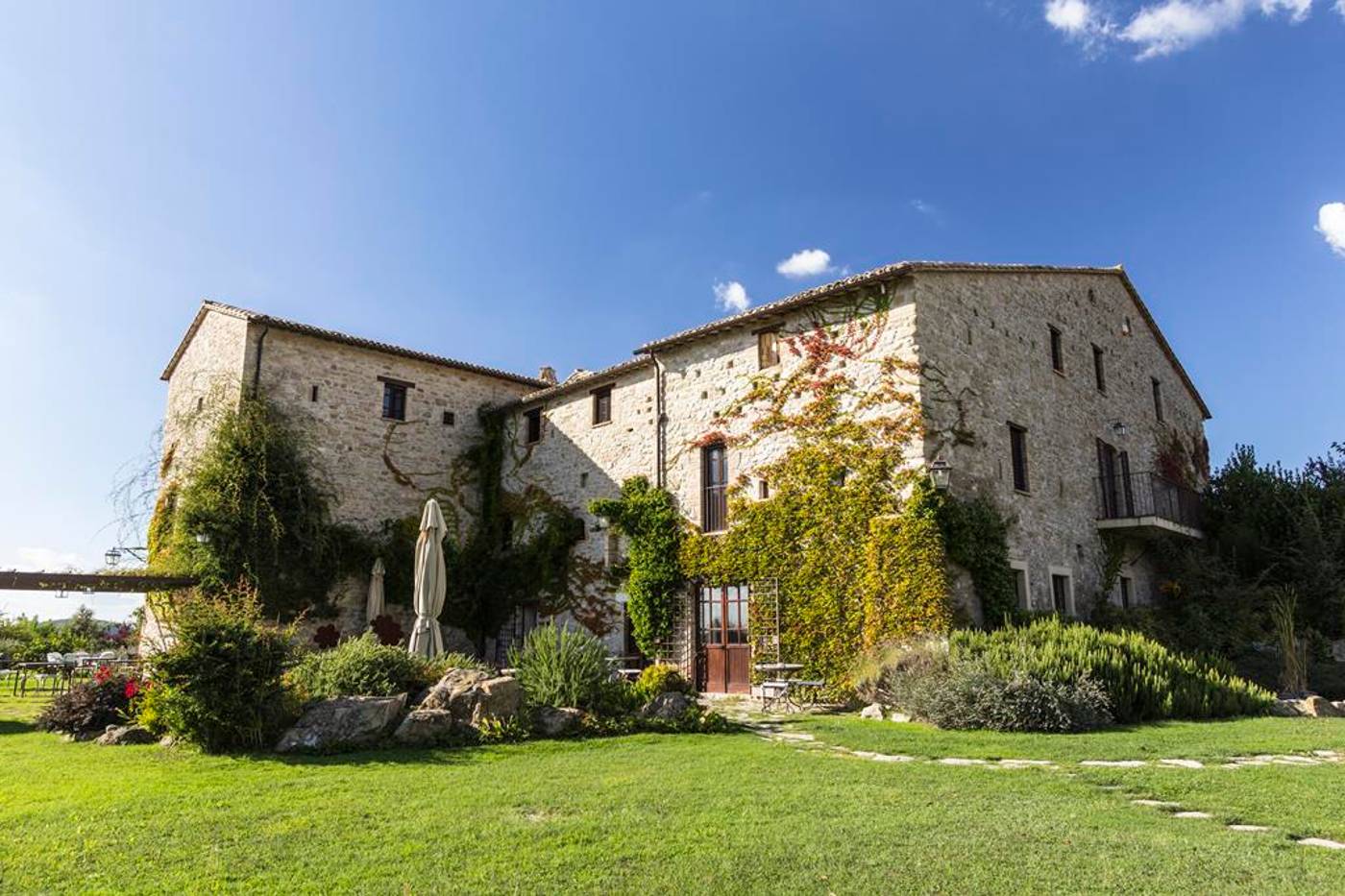 Castello di Petrata-Italy-Assisi-General view-1