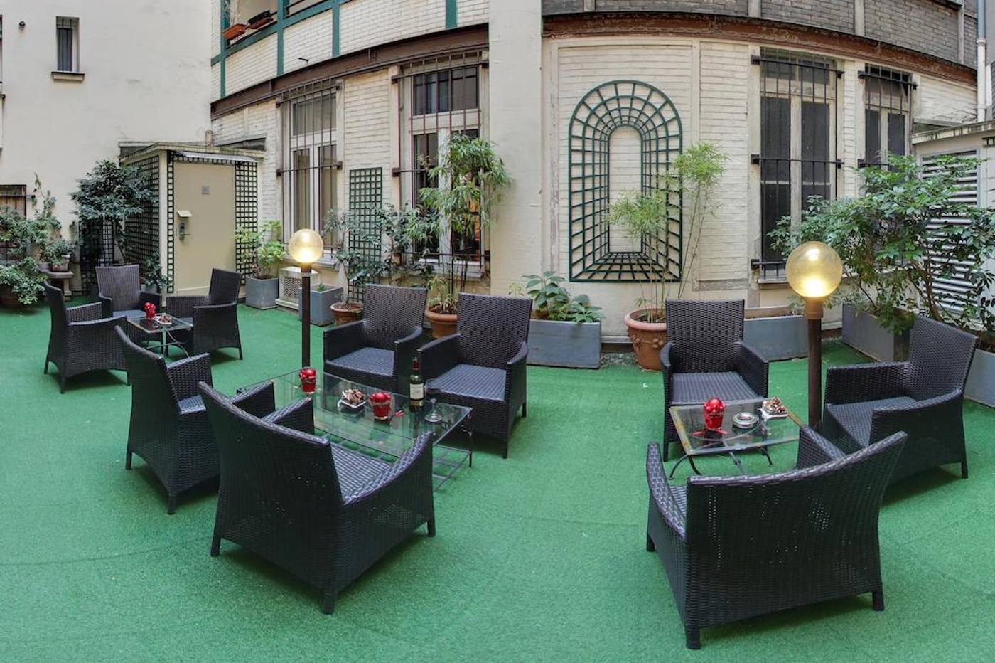 Villa-Margaux-Opera-Montmartre-Terrace-20