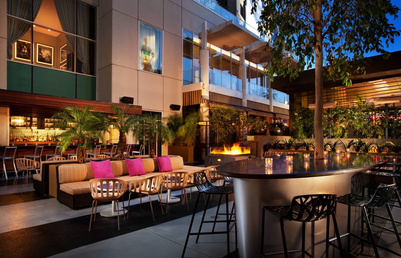 W-Hollywood-General-view-56