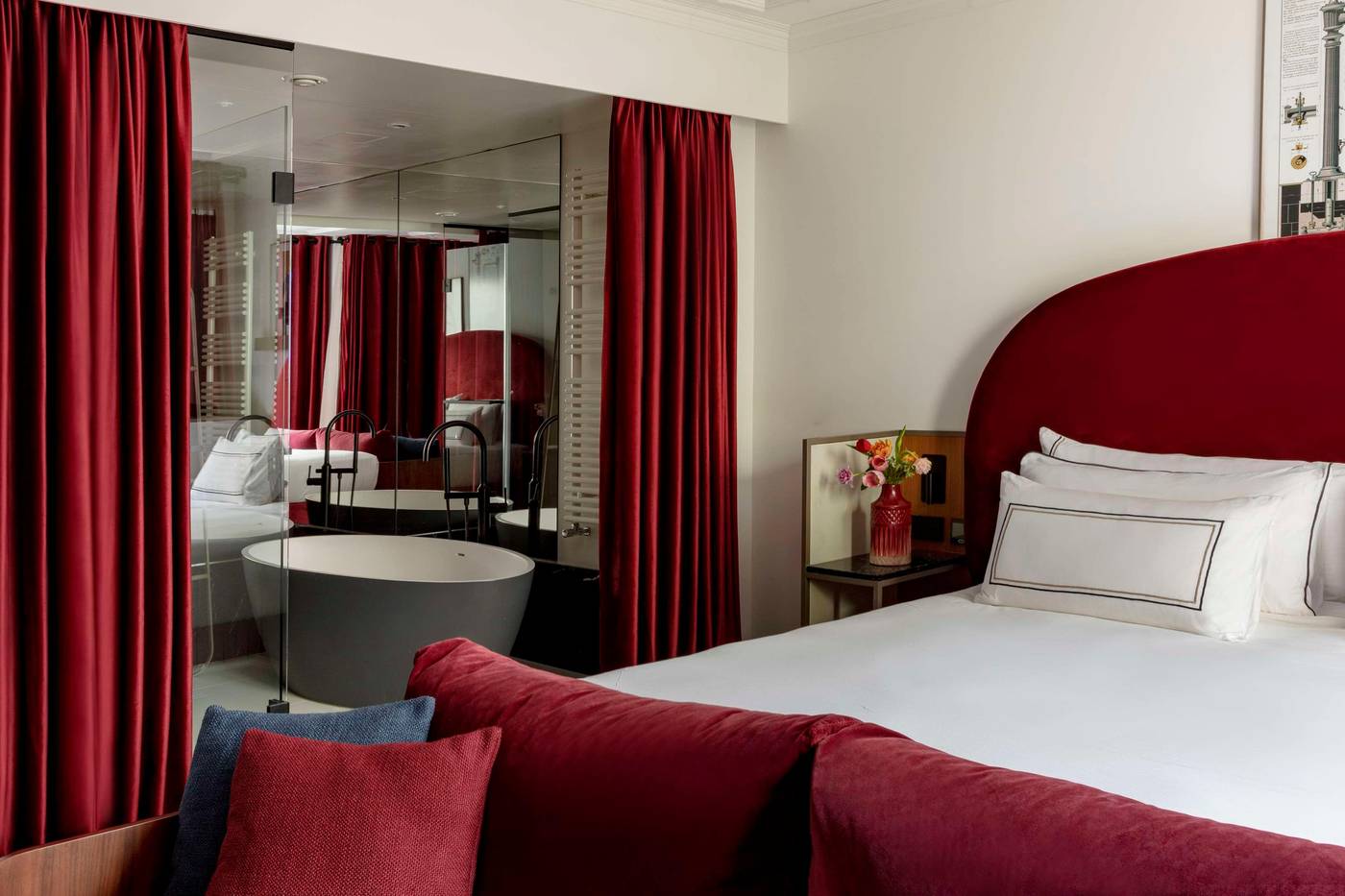 Melia-Paris-Tour-Eiffel-Room-42