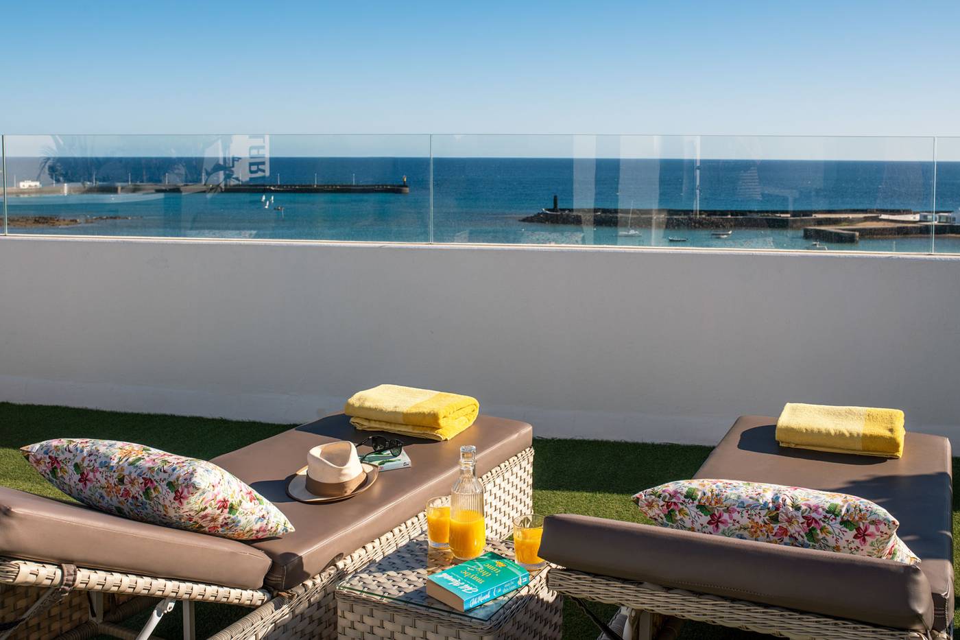 Apartamentos-Islamar-Arrecife-General-view-37