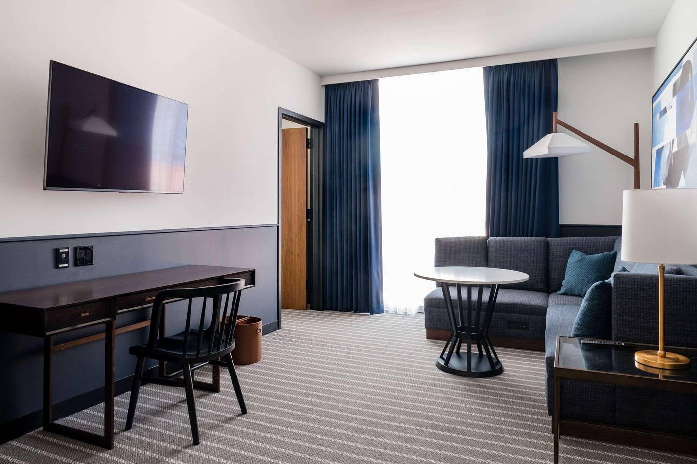 Cambria-Hotel-Boston-Somerville-Room-28