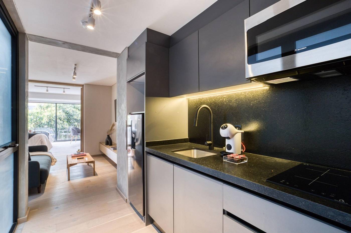 Uliv Poe 240-Mexico-Mexico City-Room-8