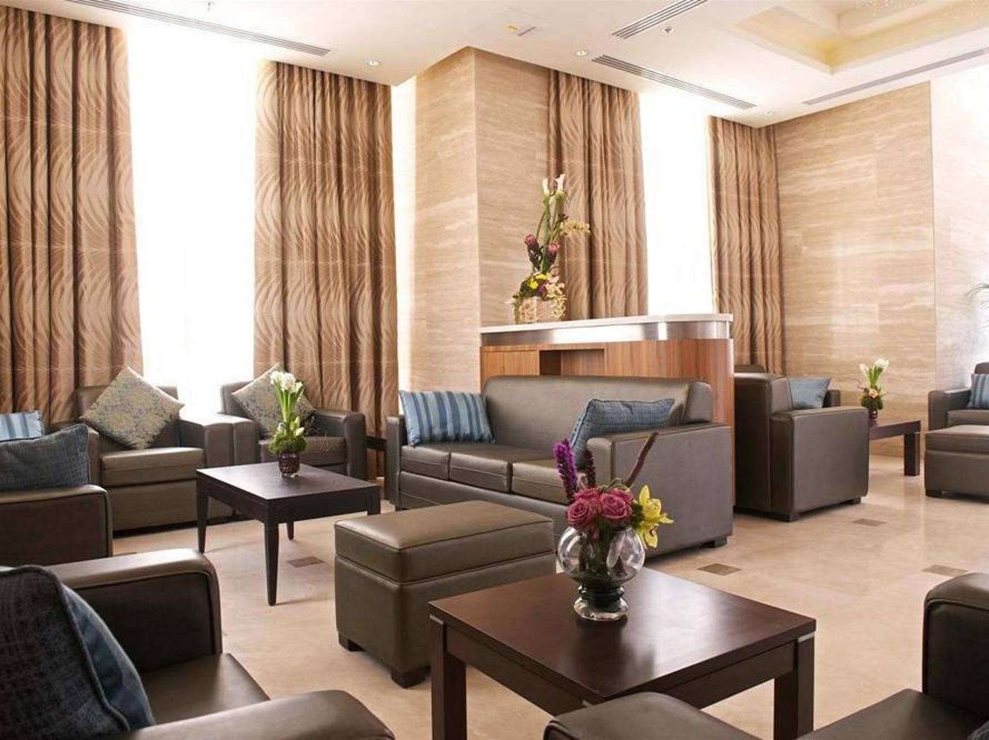 The Royal Riviera-Qatar-DOHA-Lobby-7