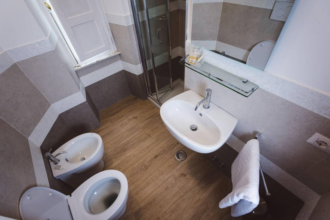 B-B-Angelina-Rooms-in-Rome-Room-23