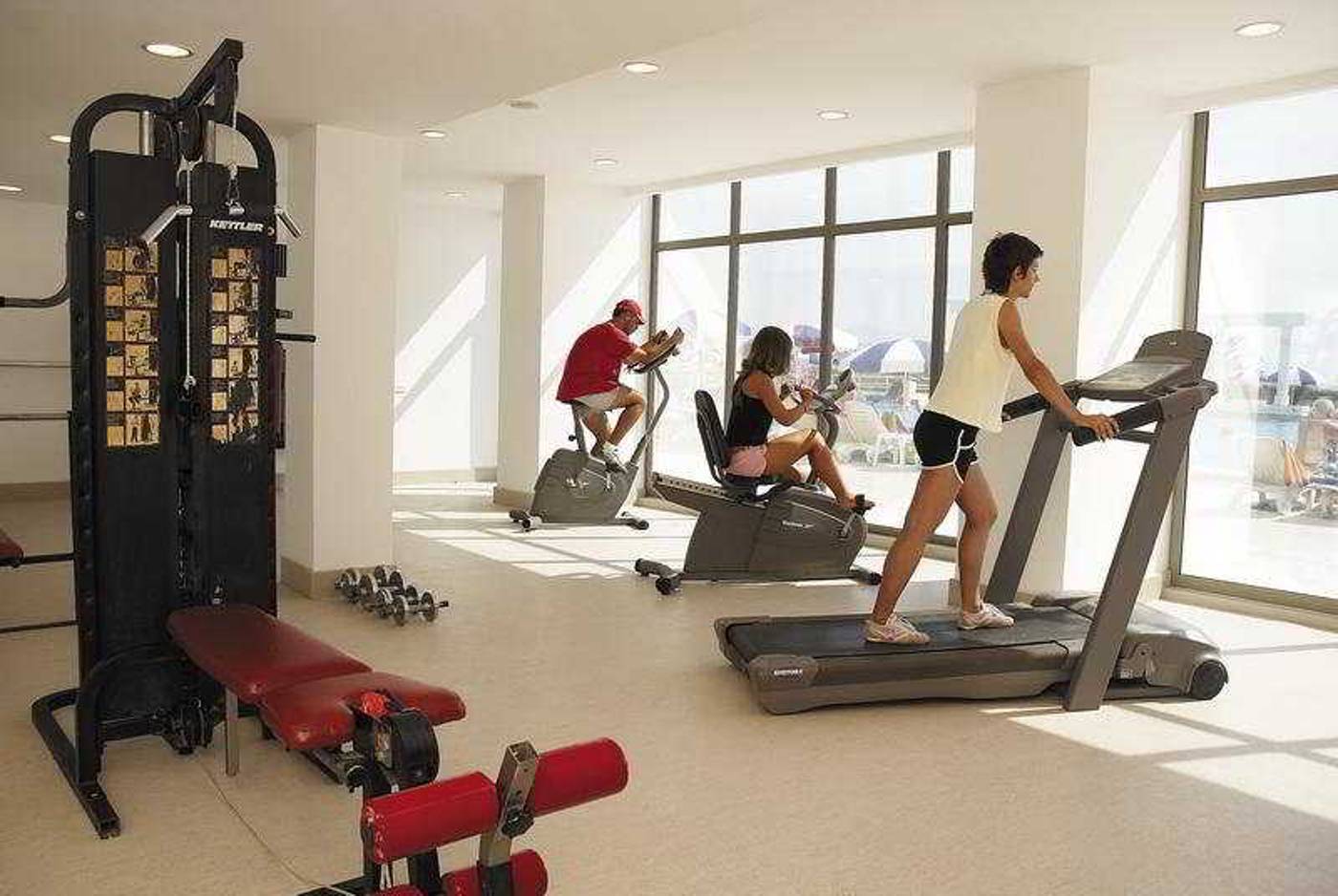 Korumar-Hotel-De-Luxe-Sports-and-Entertainment-36