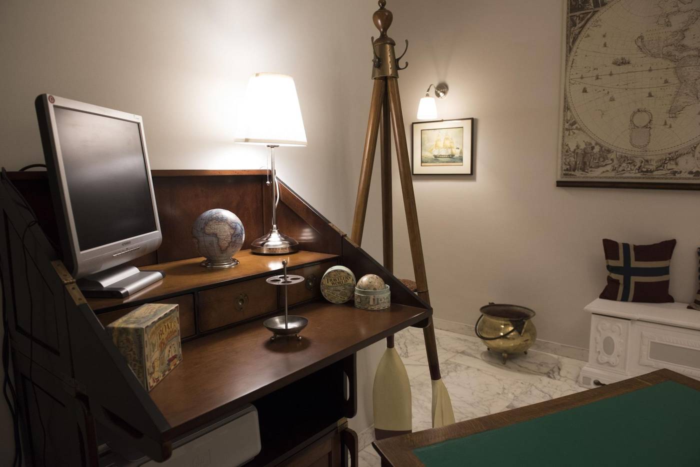 Authentic-Sweet-Home-Room-4