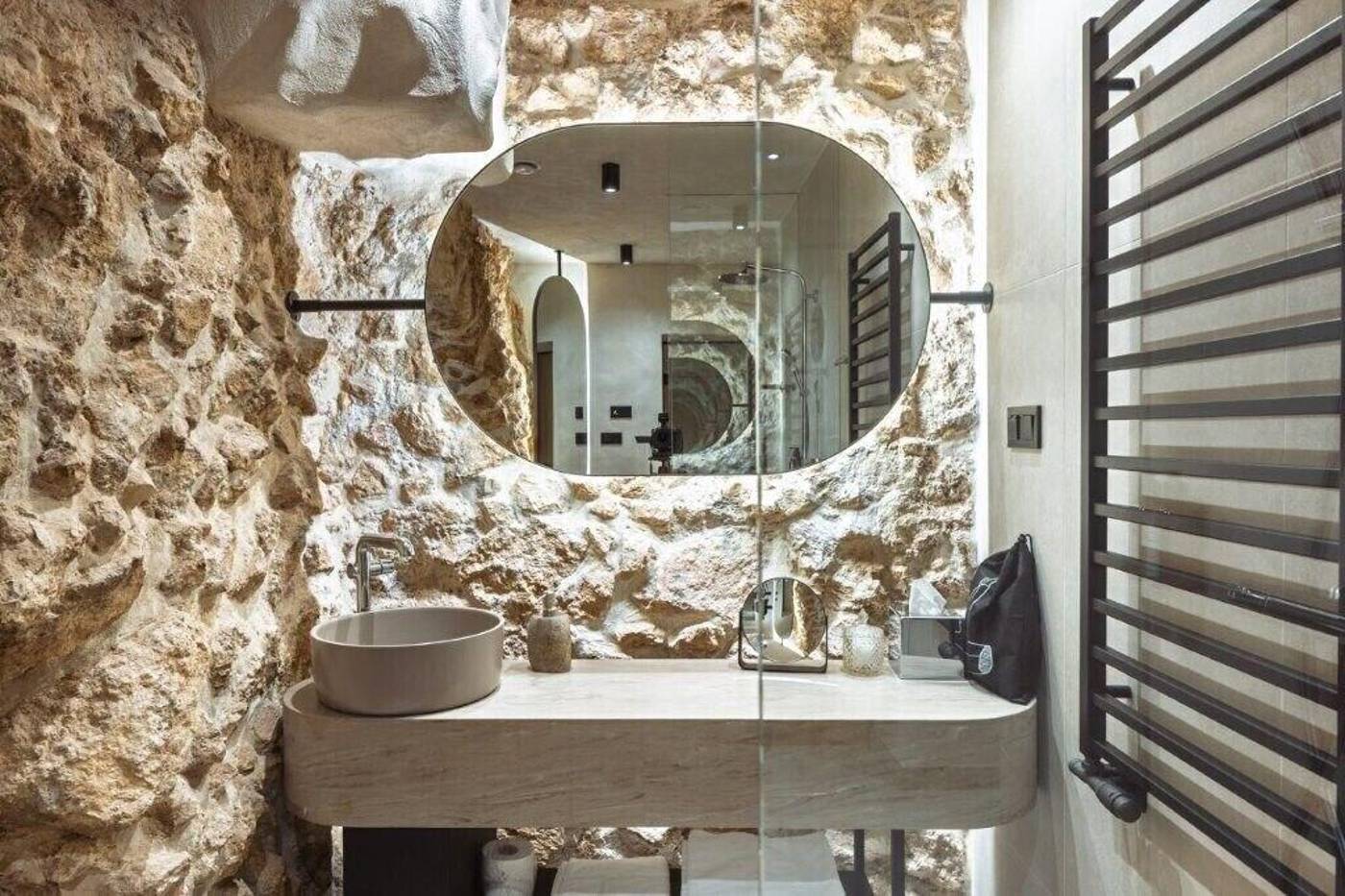 Nomadic-Urban-Premium-Suites-Room-71