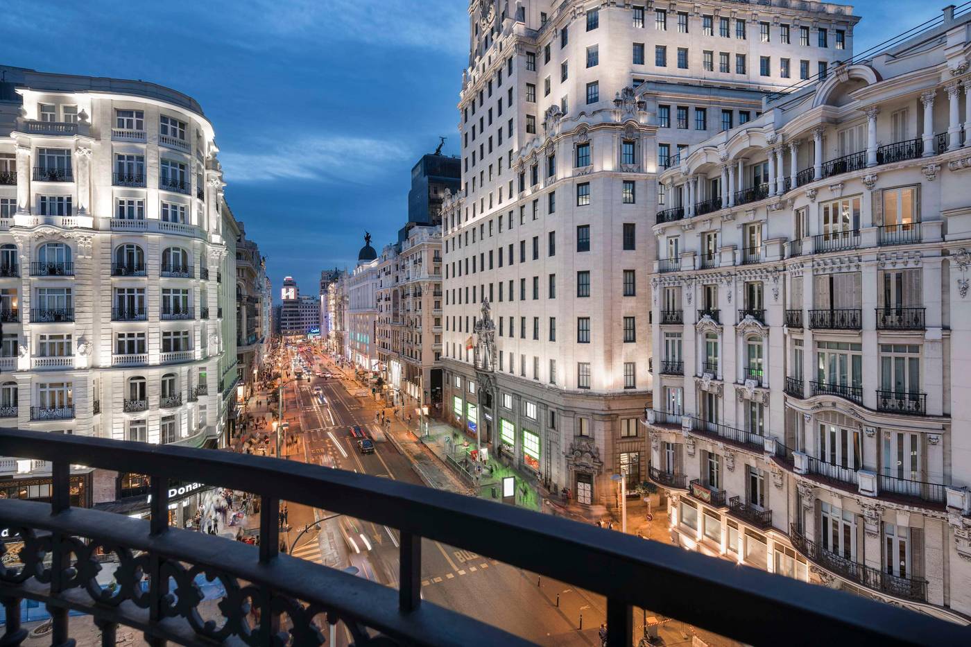 NH-Collection-Madrid-Gran-Via-Room-52