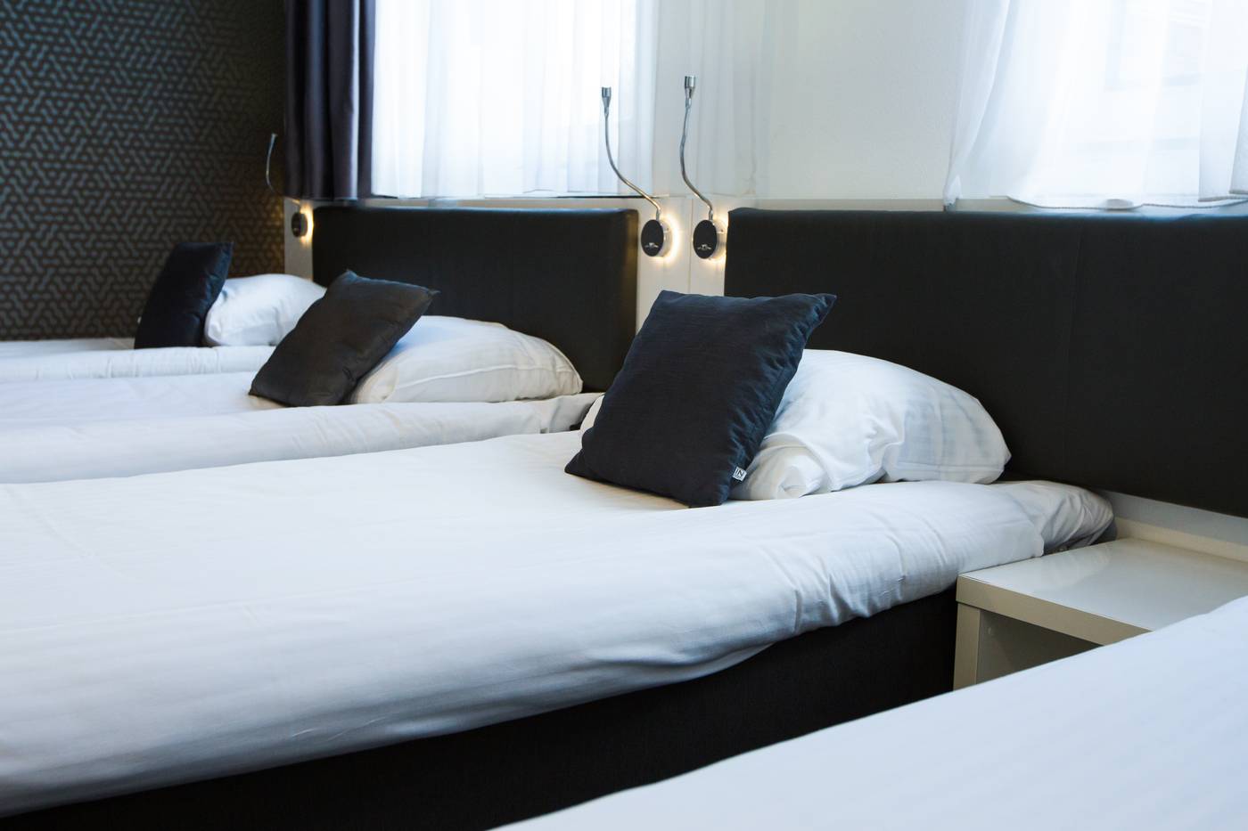 Hotel-Vossius-Vondelpark-Room-13