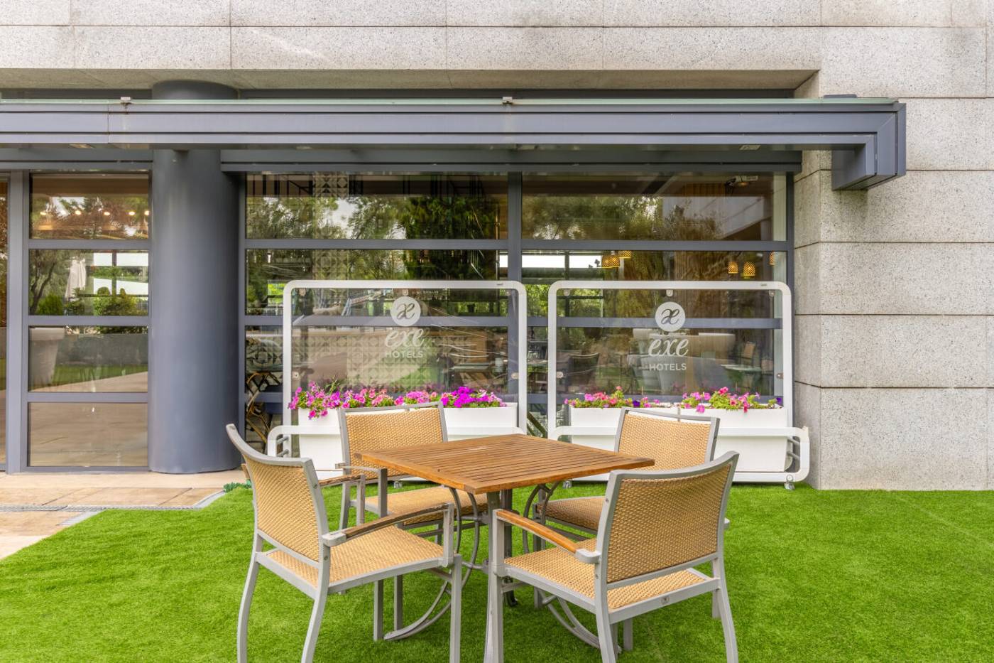 Exe-Madrid-Norte-Terrace-40