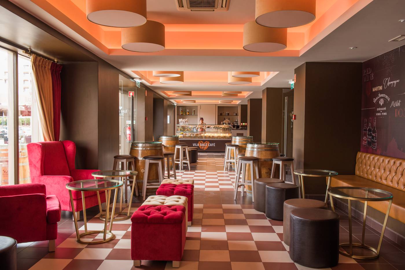 Vila-Gale-Ampalius-Bar-41