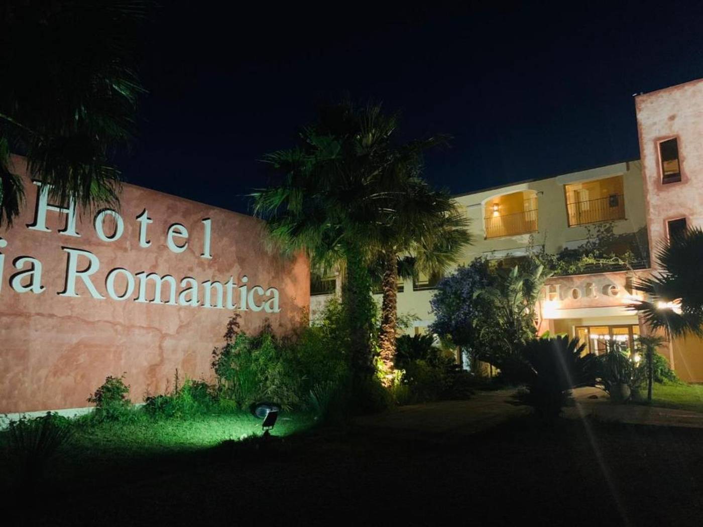 Hotel Baja Romantica-Italy-BOSA-General view-2