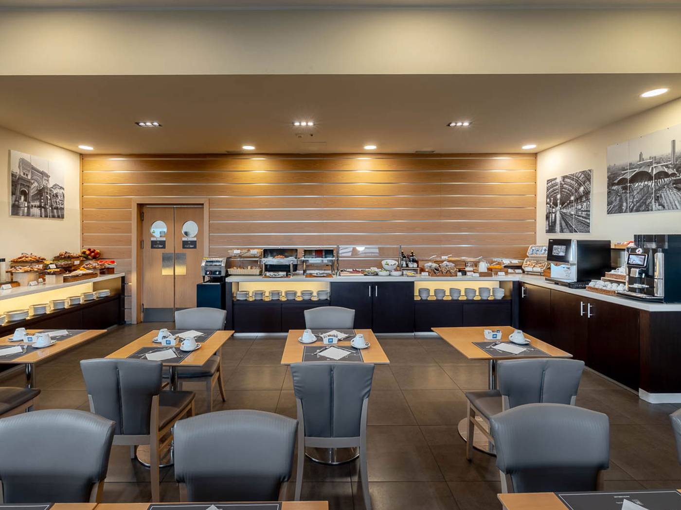 iH-Hotels-Milano-Gioia-Restaurant-39