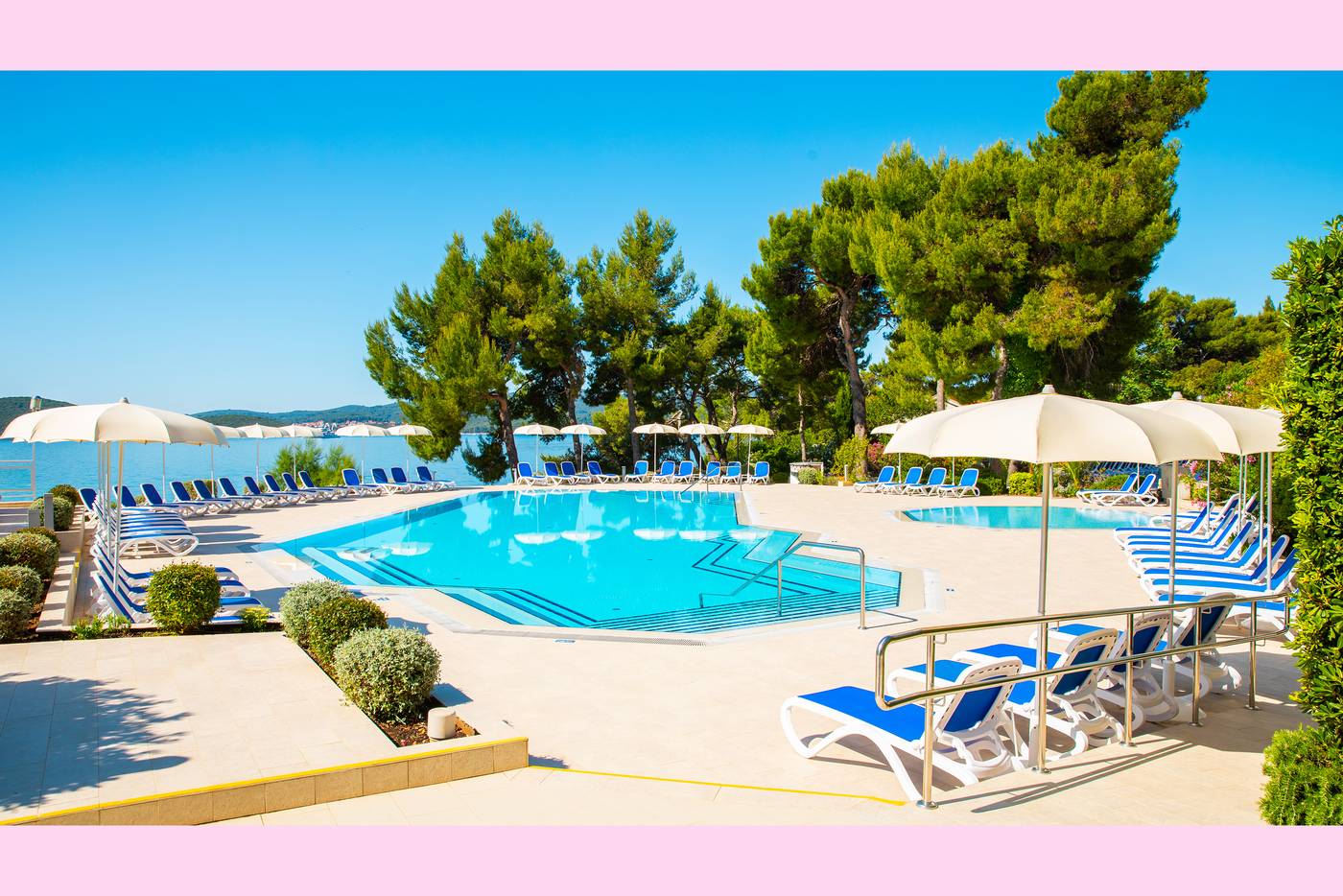 Aminess-Grand-Azur-Hotel-Pool-12