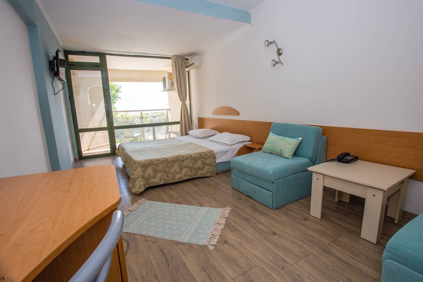 Amfibia-Beach-Complex-Room-25