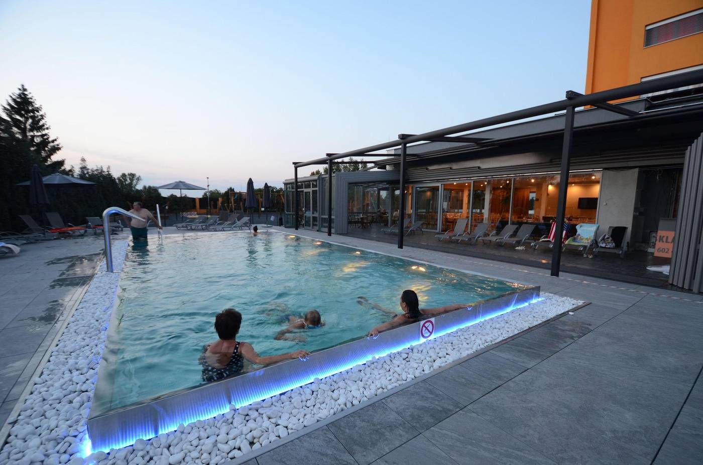 Hotel-Aura-Sports-and-Entertainment-67