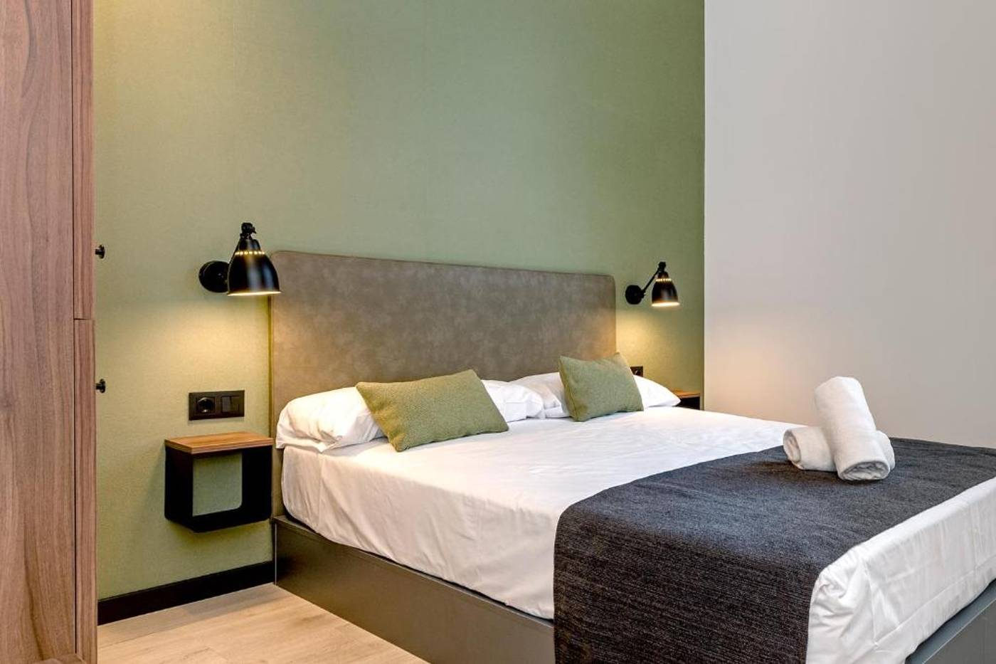 Hotel Orangine-Spain-Hospitalet de Llobregat-Room-3