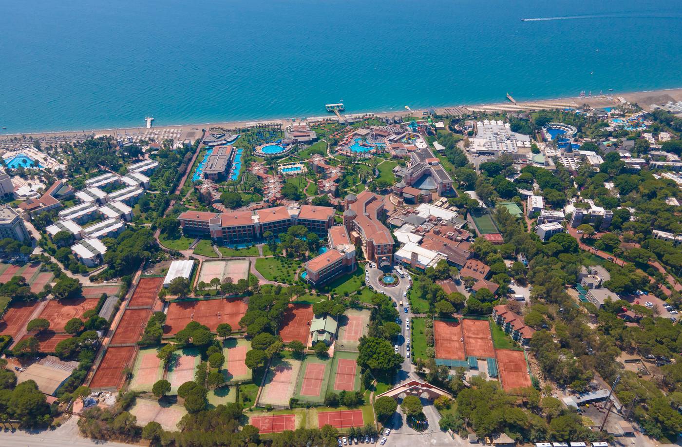 Club-Mega-Saray-General-view-98