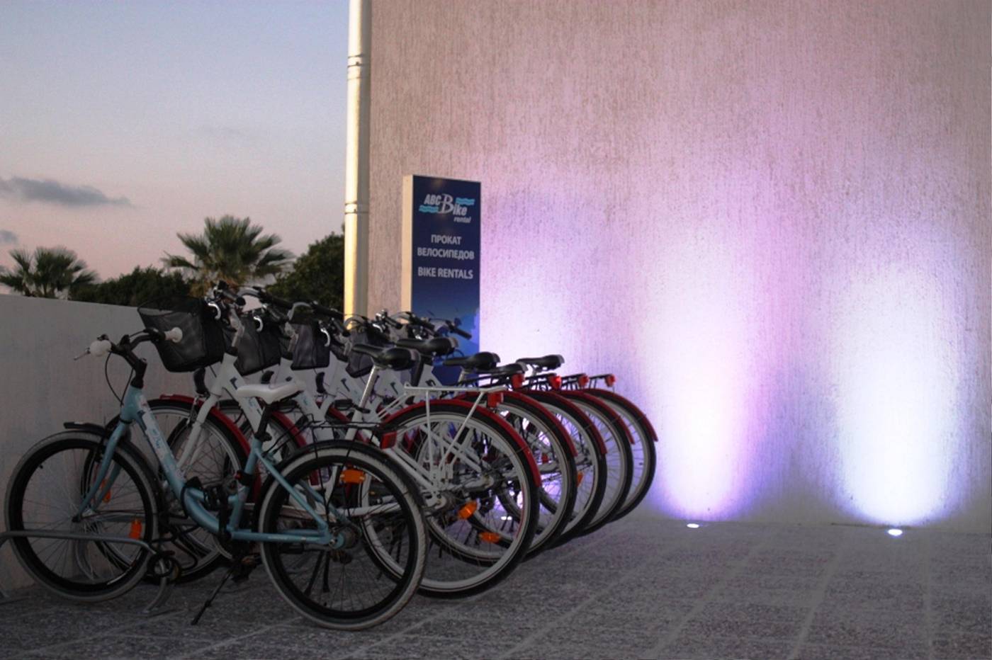 Amphora-Hotel---Suites-Sports-and-Entertainment-9