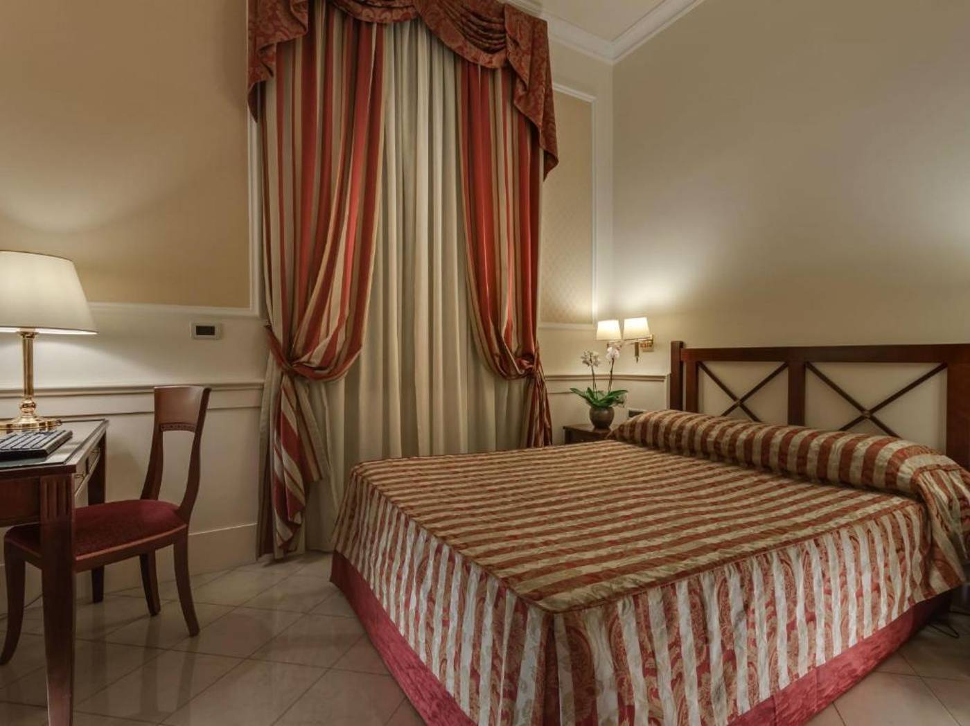 Palazzo-Cardinal-Cesi-Room-16