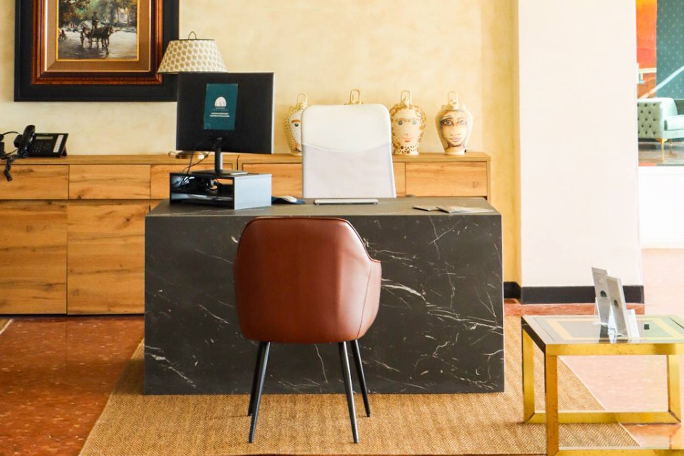 Fay-Victoria-Beach-Lobby-41