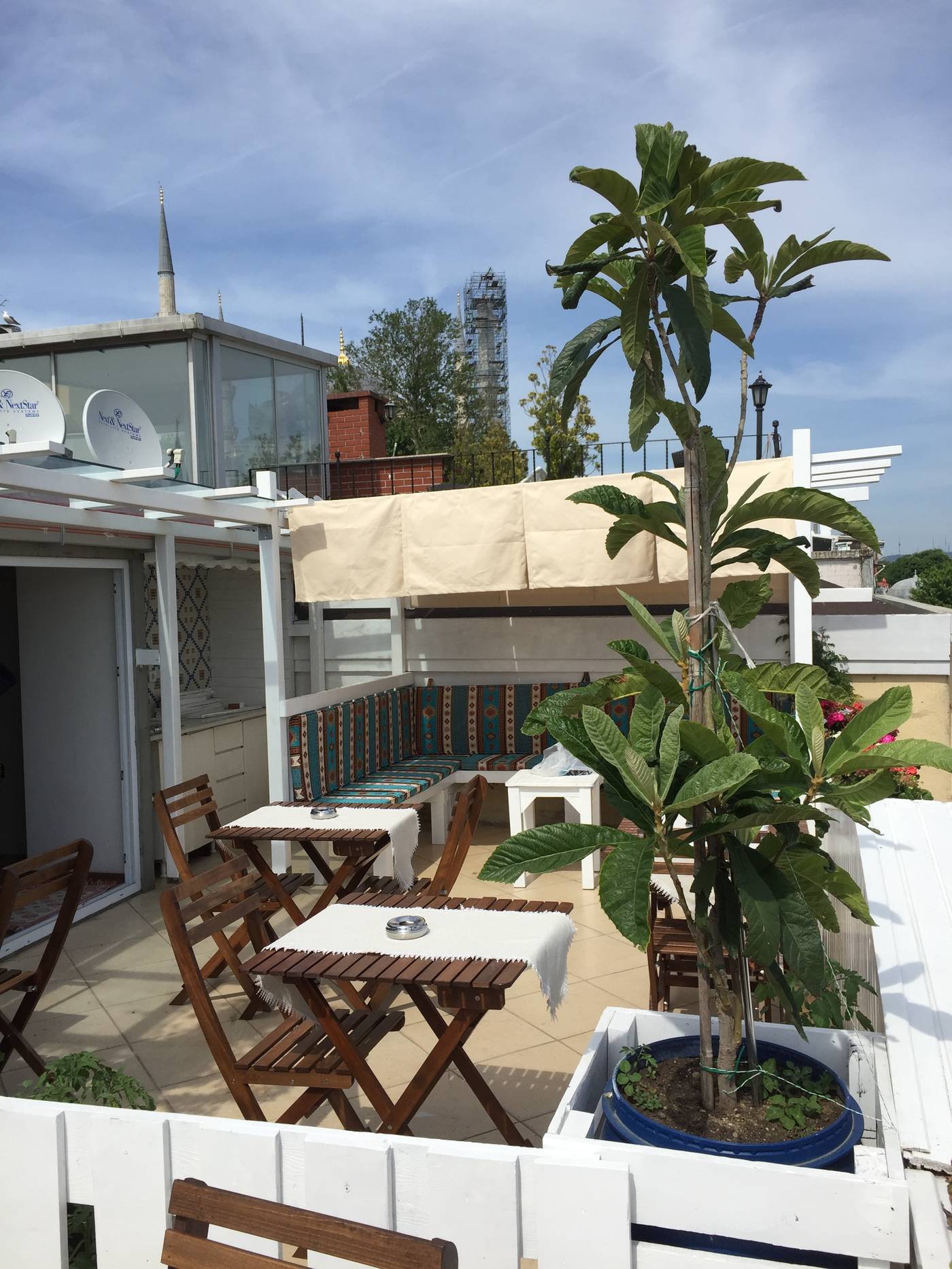 Istanbul-Holiday-Hotel-Terrace-1