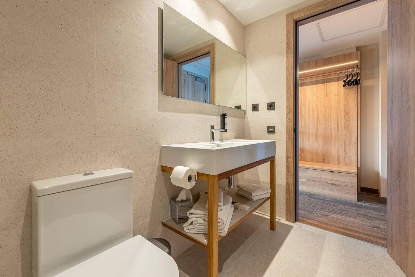 Hotel-Astari-Room-41