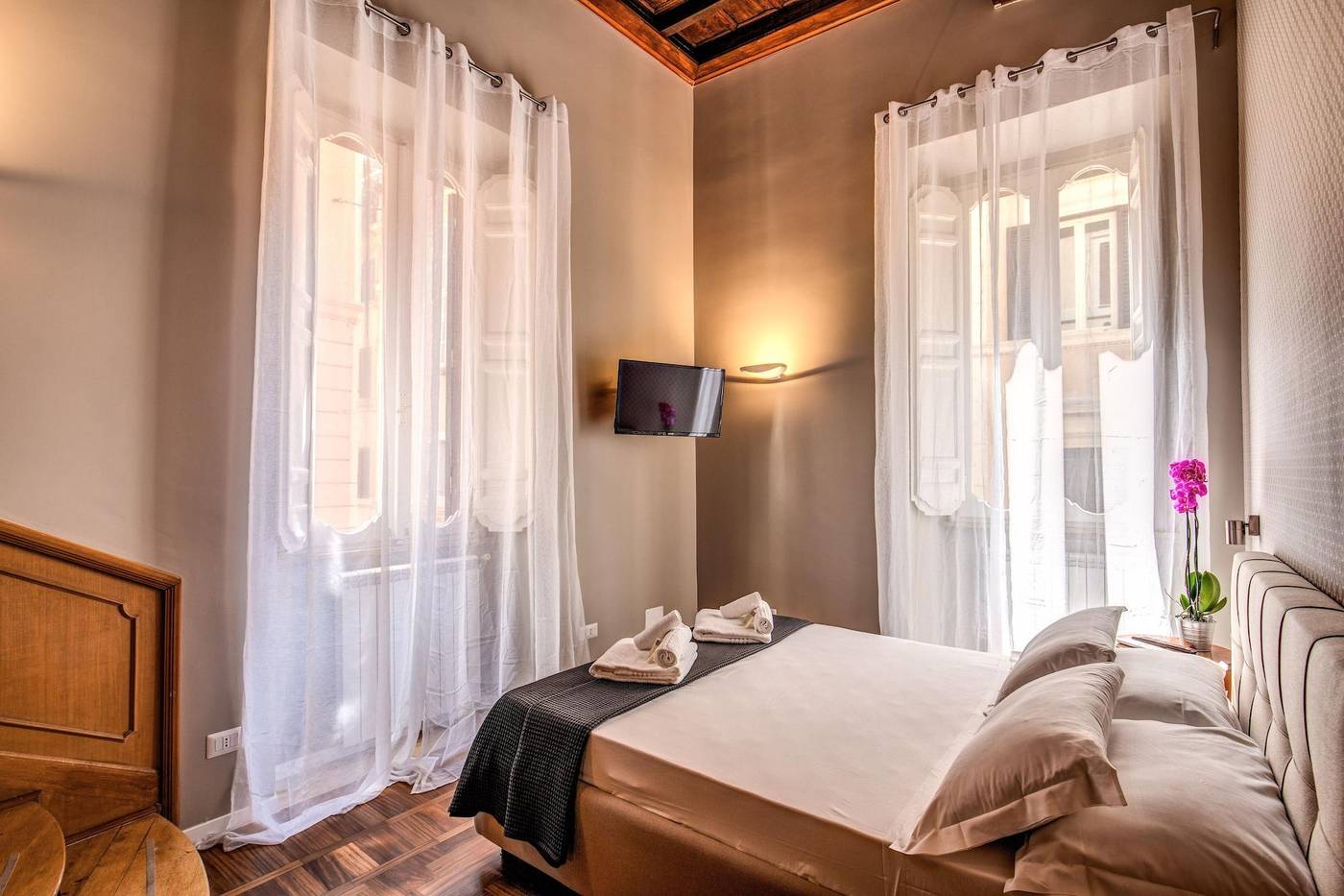 Elysium-Suites-Room-14