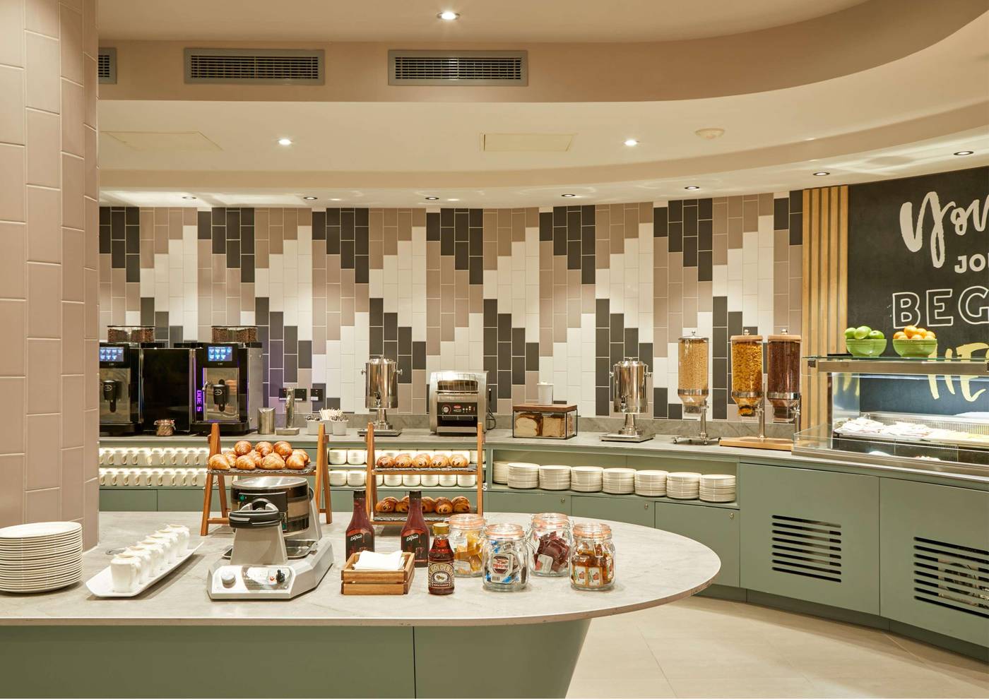 Hampton-by-Hilton-Dublin-City-Centre-Restaurant-56