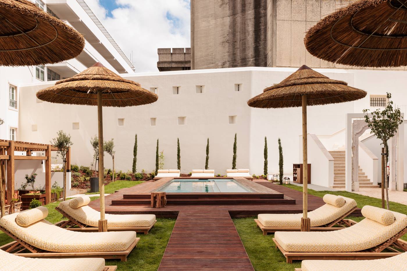 Locke-De-Santa-Joana-Pool-68