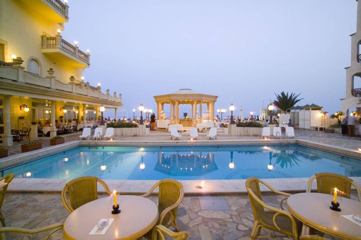 Hellenia-Yachting-Pool-3