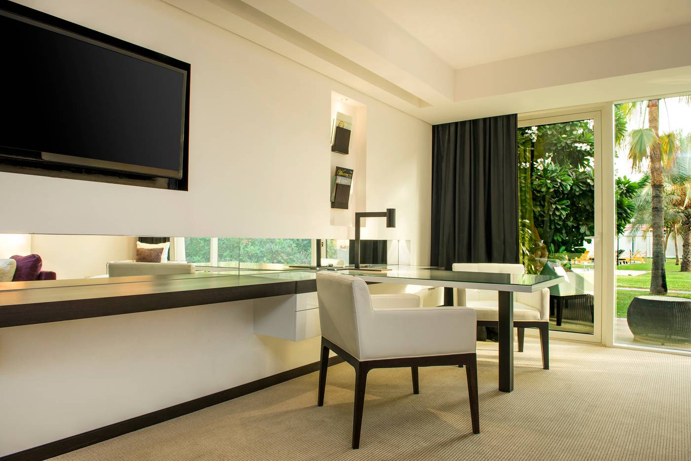 Le-Meridien-Dubai-Hotel---Conference-Centre-Room-48