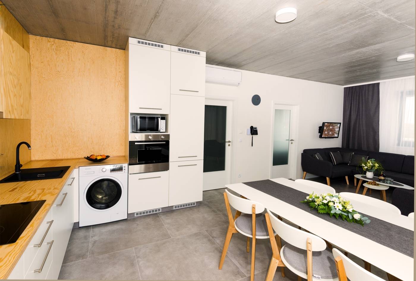 Residence-Trafick-Room-5