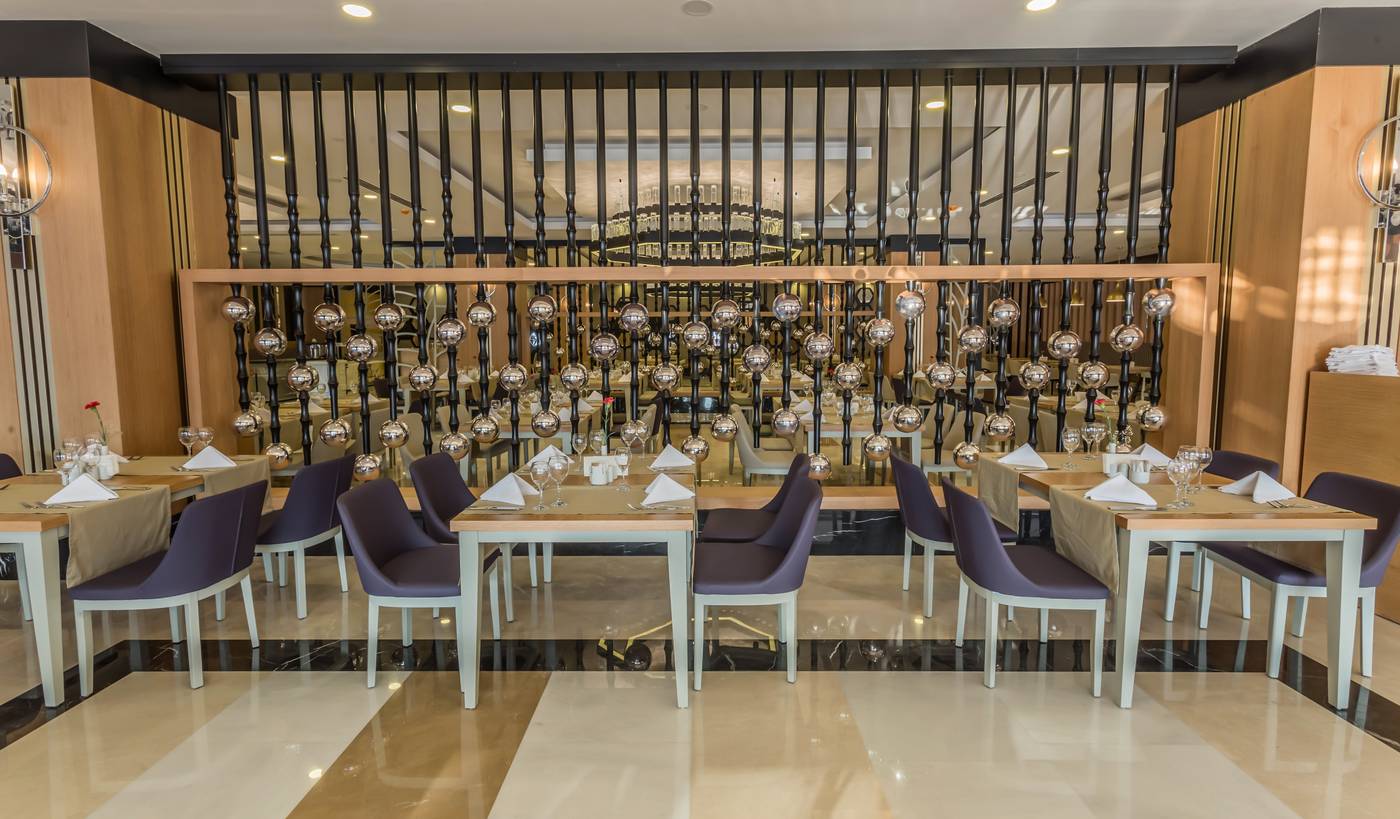 Sensitive-Premium-Resort---Spa-Restaurant-36