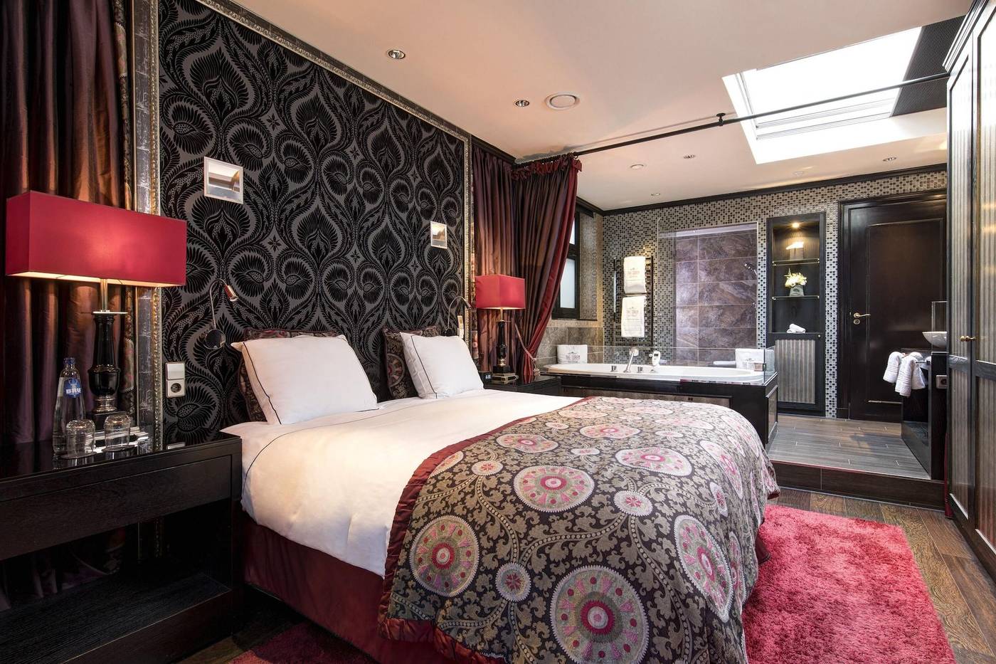 The-Pavilions-Amsterdam--The-Toren-Room-8