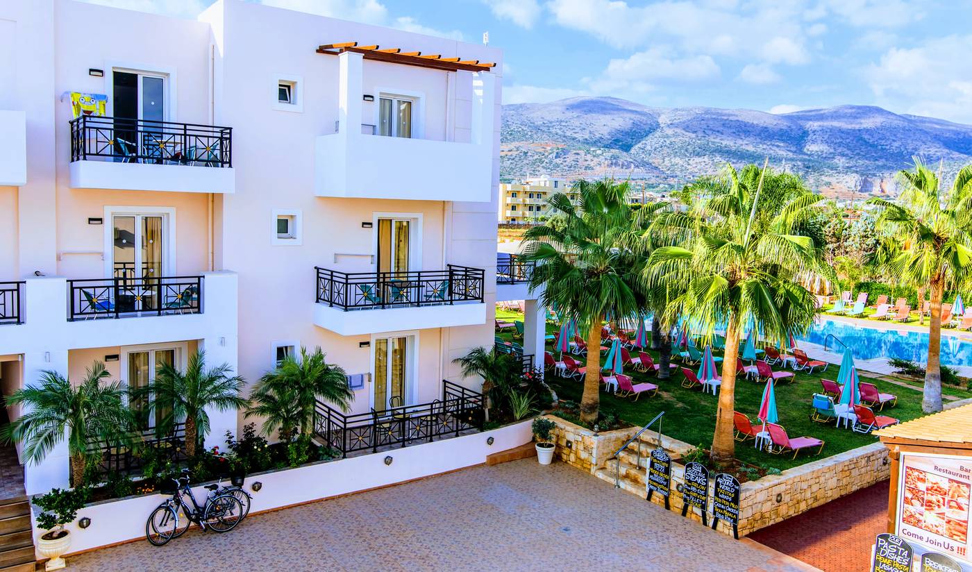 Yiannis-Manos-Apartments-General-view-11