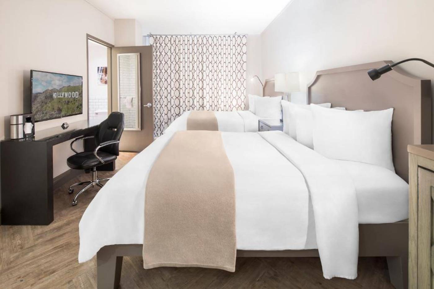 Hollywood-Hotel-Room-8