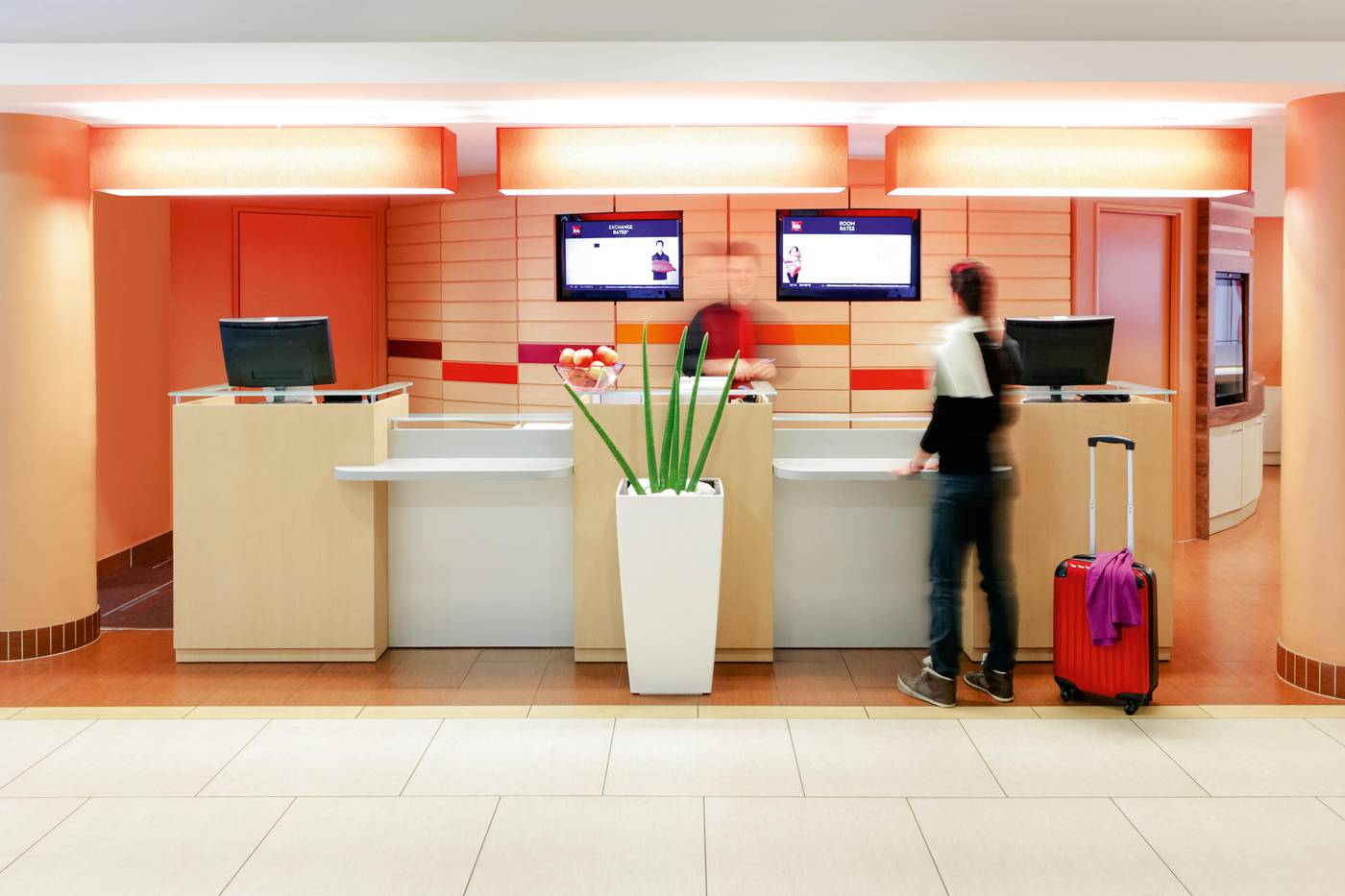 Ibis-Budapest-Centrum-Lobby-28